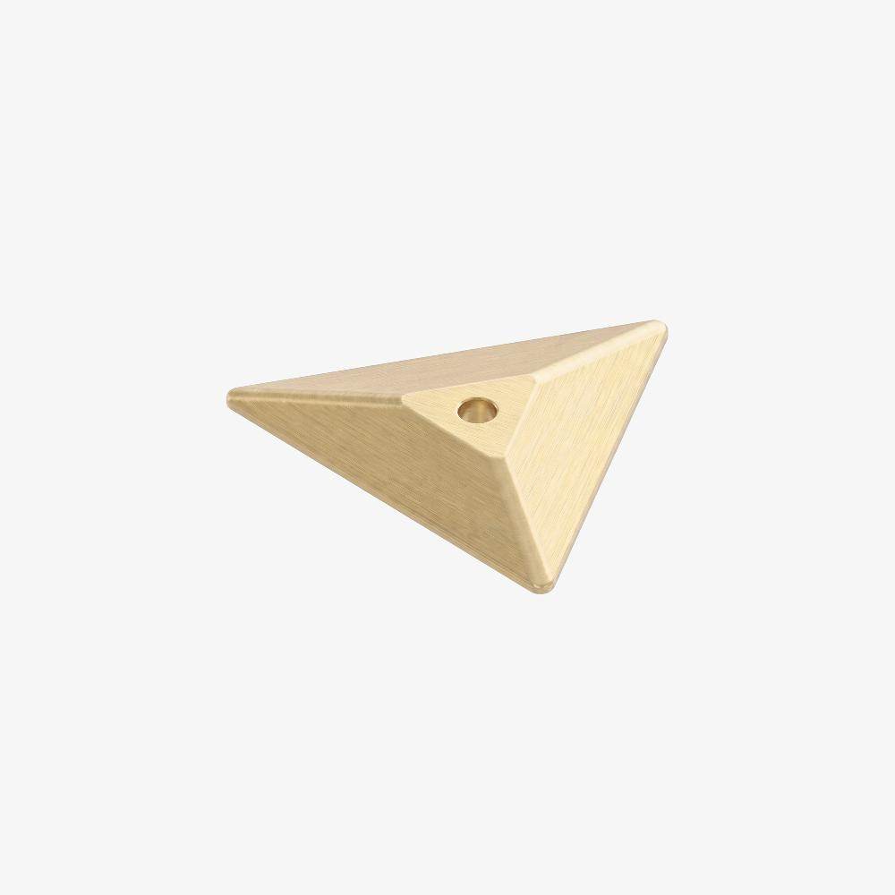 Maxery Solid Brass Triangular Base plate, Sturdy Elegant Upscale Meticulously‑Crafted Accessory