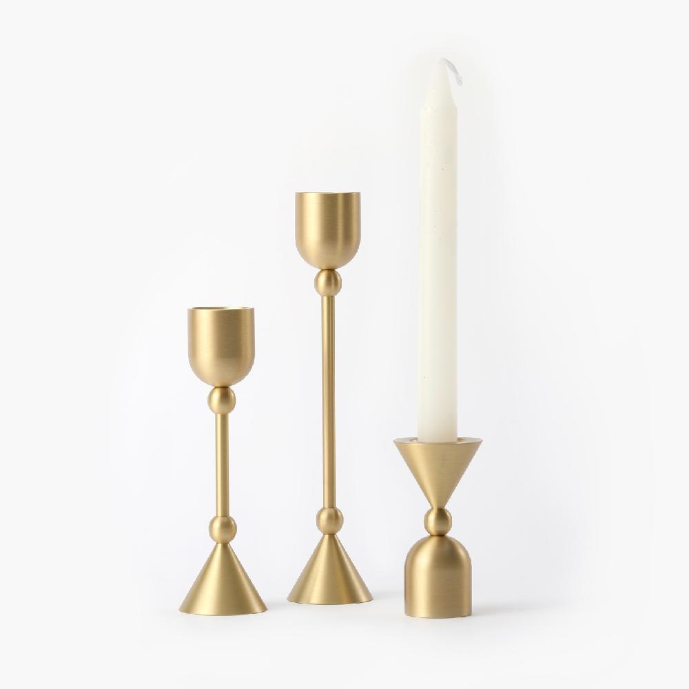 Single head vintage candlestick iron ornaments European candle cup shooting wedding props table candle holder base