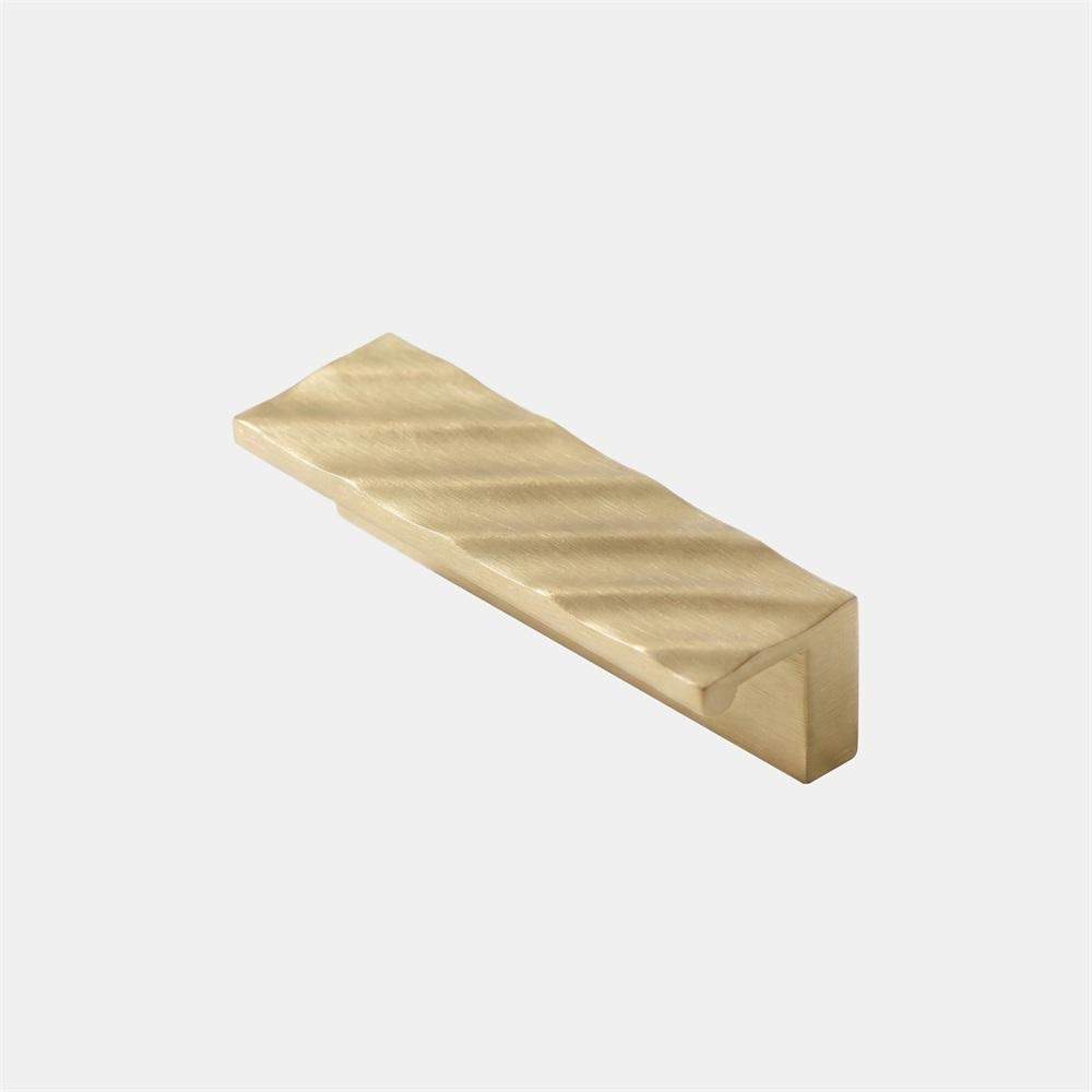 Maxery Brass Wavy Edge Cabinet Pull Natural Minimalist Touch Drawer Handle for Modern Furniture