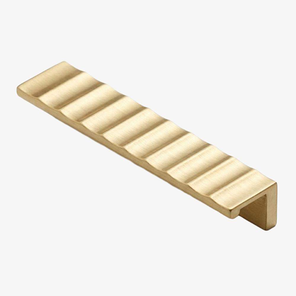 Maxery Sleek Modern Brass Cabinet Handle, Minimalist and Durable Handles For Kitchen Drawers And Furniture Hardware